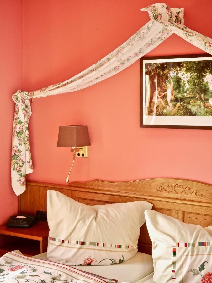 Pension Gruenes Herz Tonndorf Екстер'єр фото