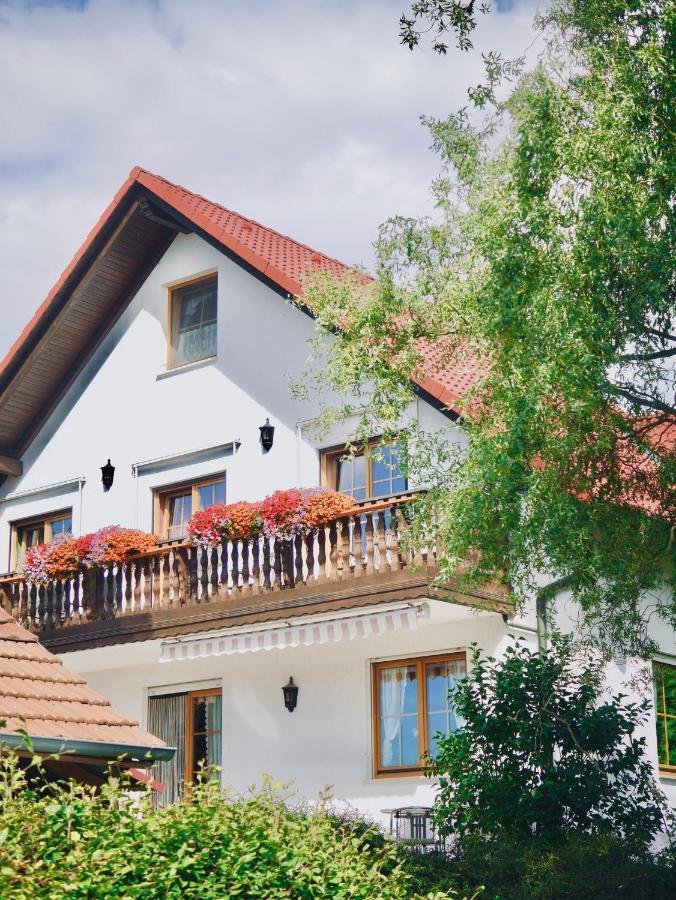 Pension Gruenes Herz Tonndorf Екстер'єр фото