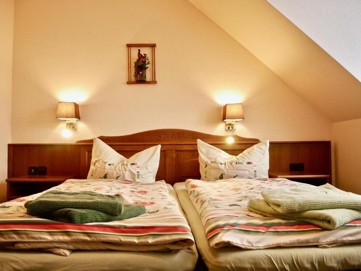 Pension Gruenes Herz Tonndorf Екстер'єр фото