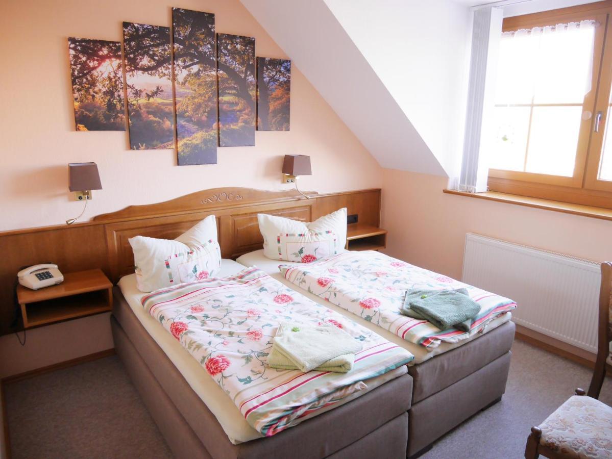 Pension Gruenes Herz Tonndorf Екстер'єр фото