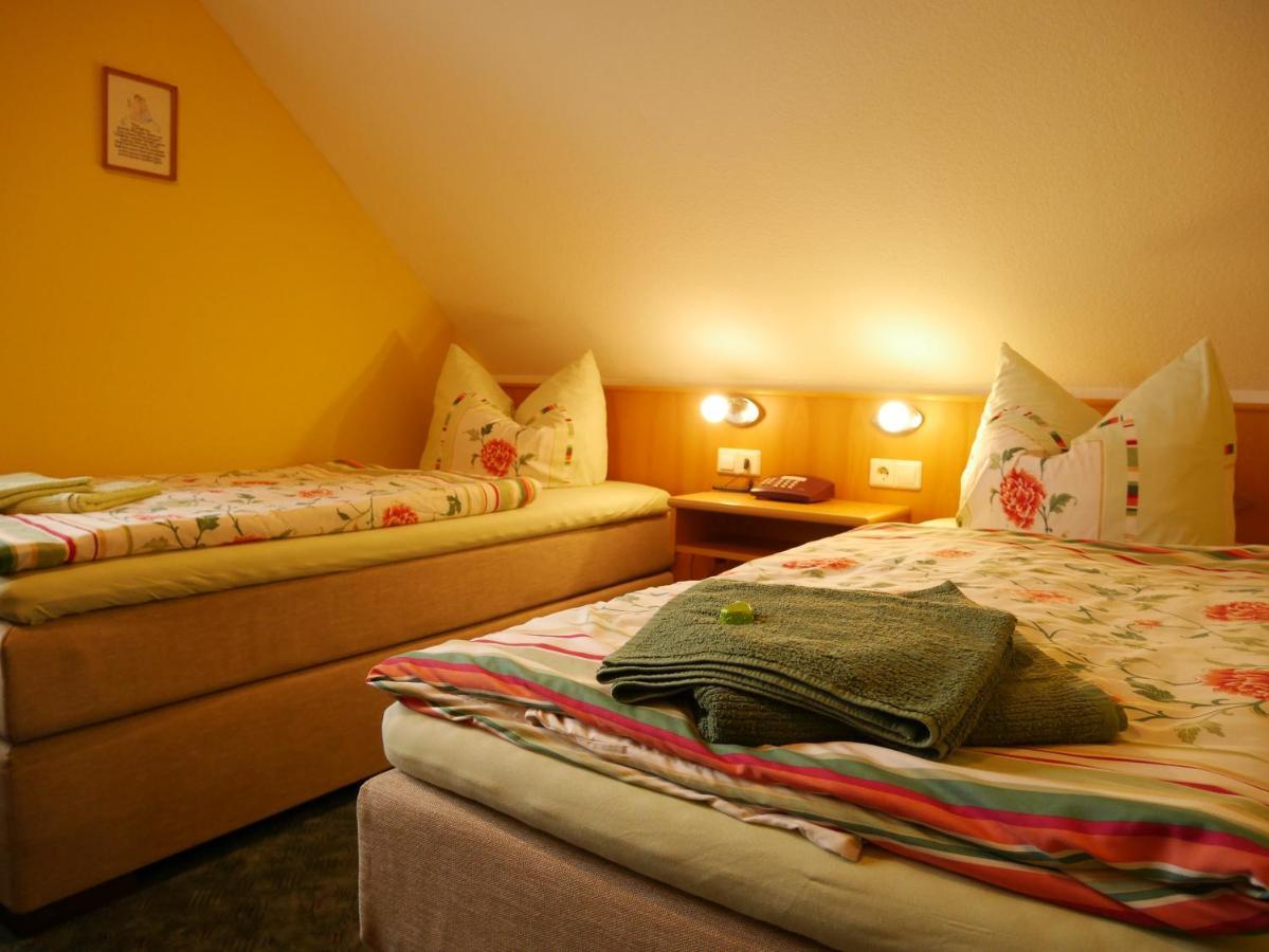 Pension Gruenes Herz Tonndorf Екстер'єр фото